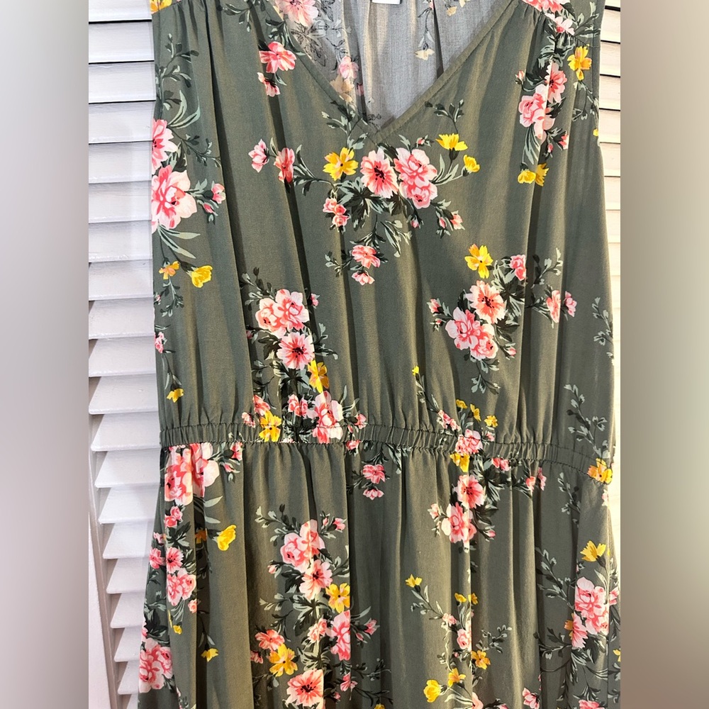 Old Navy Olive Floral Dress - Picture 3 of 4